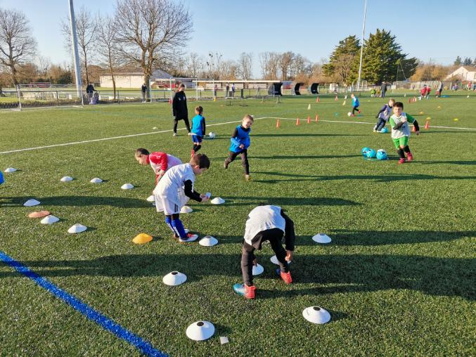 Les U6 / U7 du FC Mordelles en action