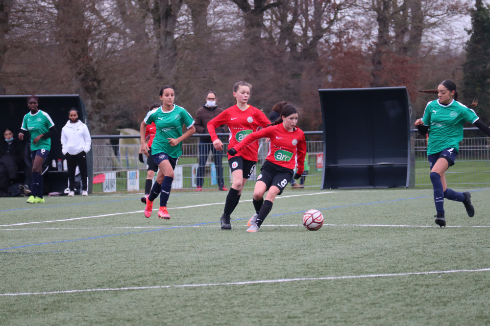 Olivia Papin a gagné sa place de titulaire en U15 F au FC Mordelles 